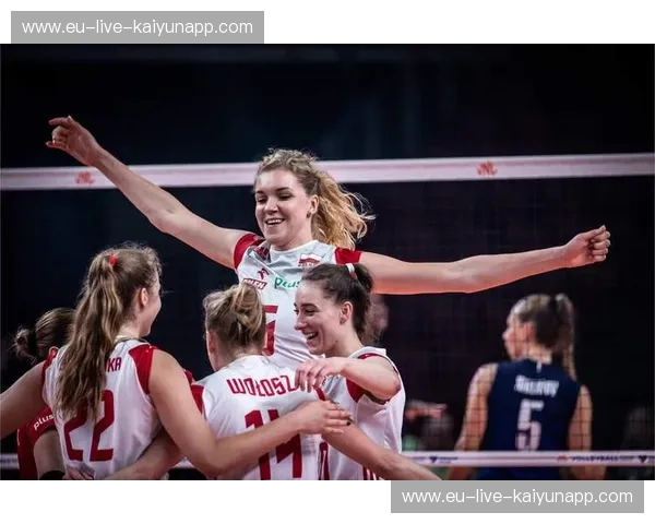 决战伊斯坦布尔！波兰vs瑞士直播：激情碰撞，谁能笑到最后？